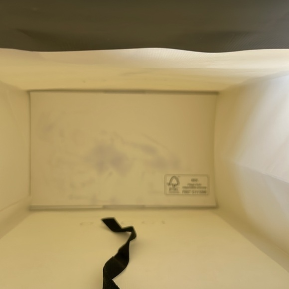 Gucci Black & White Shopping Bag - Picture 13 of 13